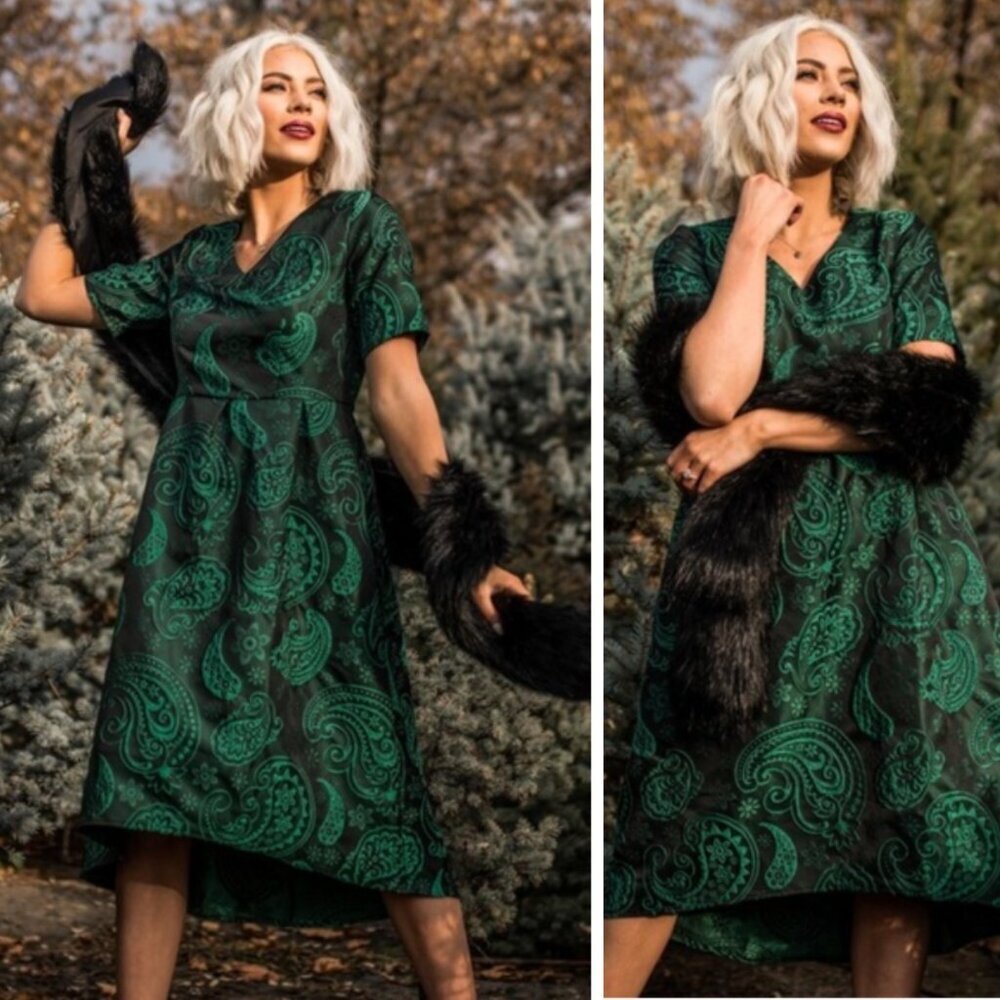 JessaKae Green Paisley Midi Dress